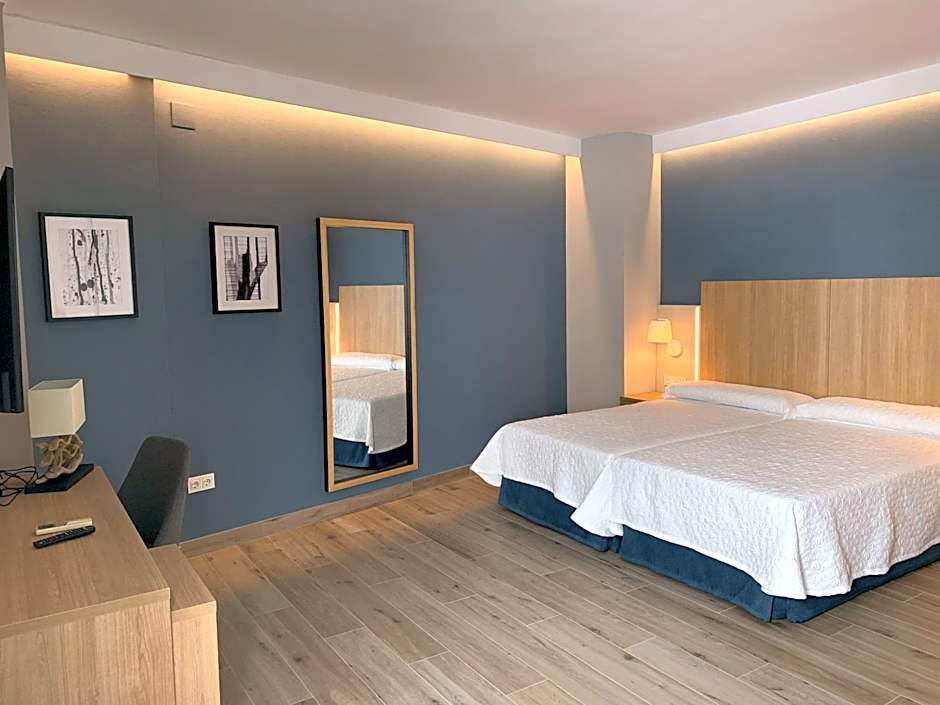 Hotel Puerta del Mar - Adults Recommended