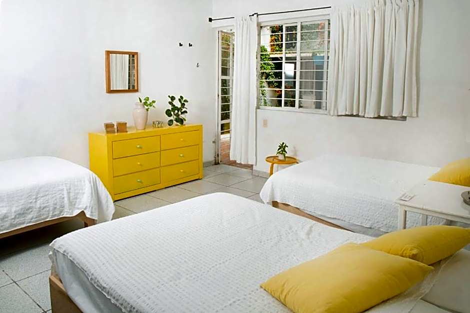Casa Canario Hostel