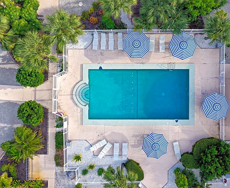 Island Sun Inn & Suites - Venice, Florida Historic Downtown & Beach Getaway