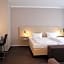 Manhattan Hotel