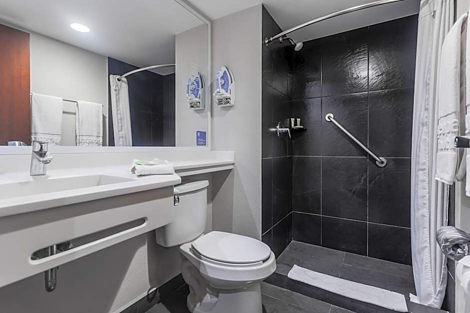 City Express by Marriott Celaya Galerias