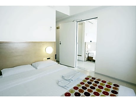 Two Connecting Double Rooms