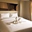 RQ Bangkok Sukhumvit 107 by Collection O