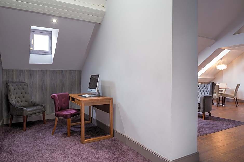 Roomzzz Newcastle City