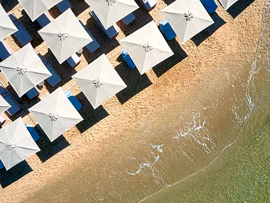 Golden Milos Beach Ηouse by Domotel