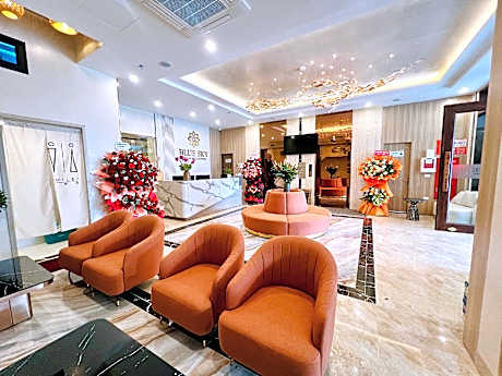 BLUE SKY NOI BAI HOTEL AND POOL