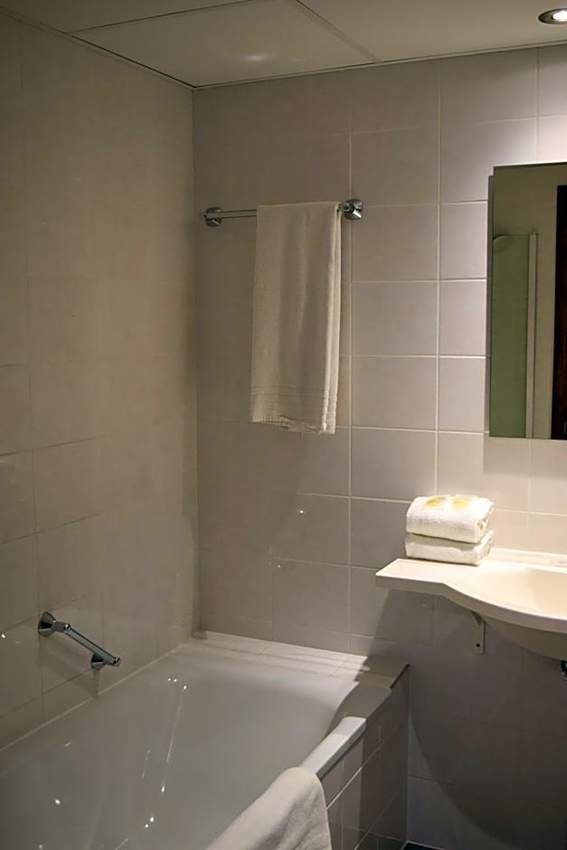 Bedford Hotel & Congress Centre