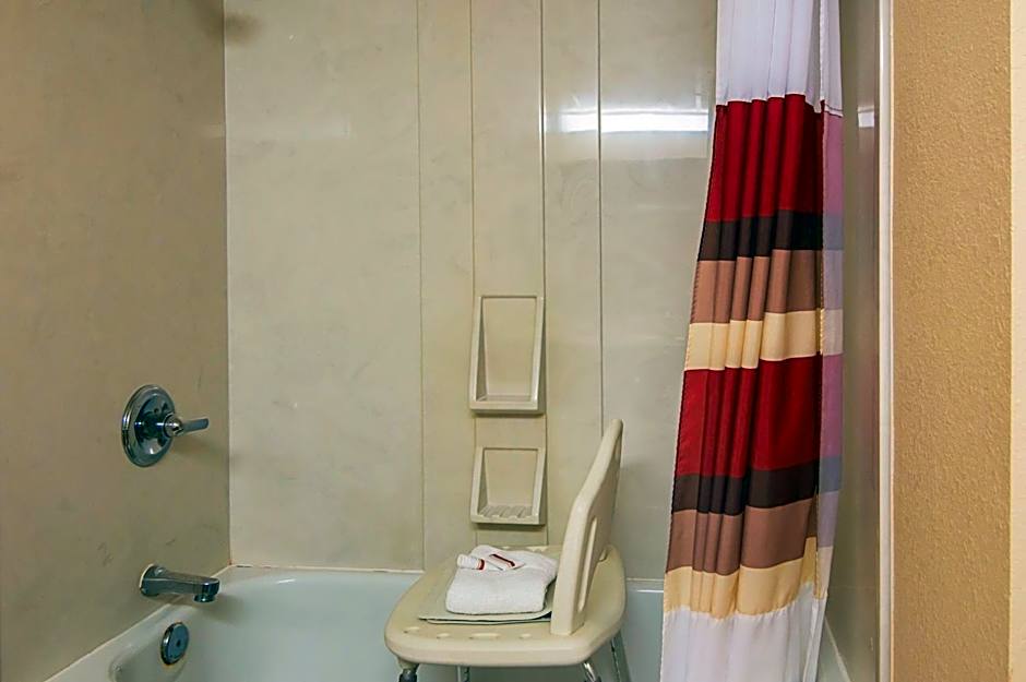 Red Roof Inn Lubbock