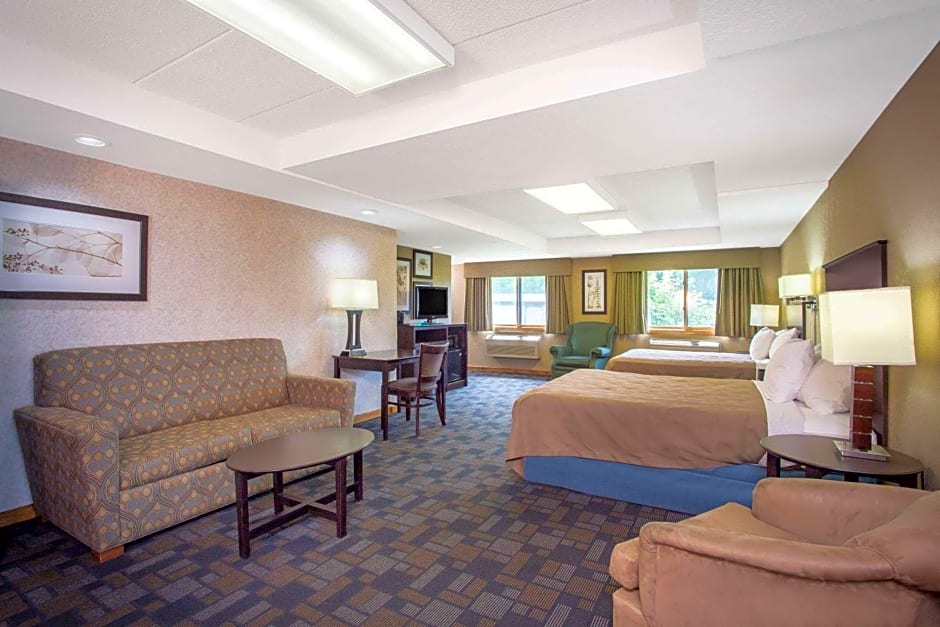 AmericInn by Wyndham Hayward