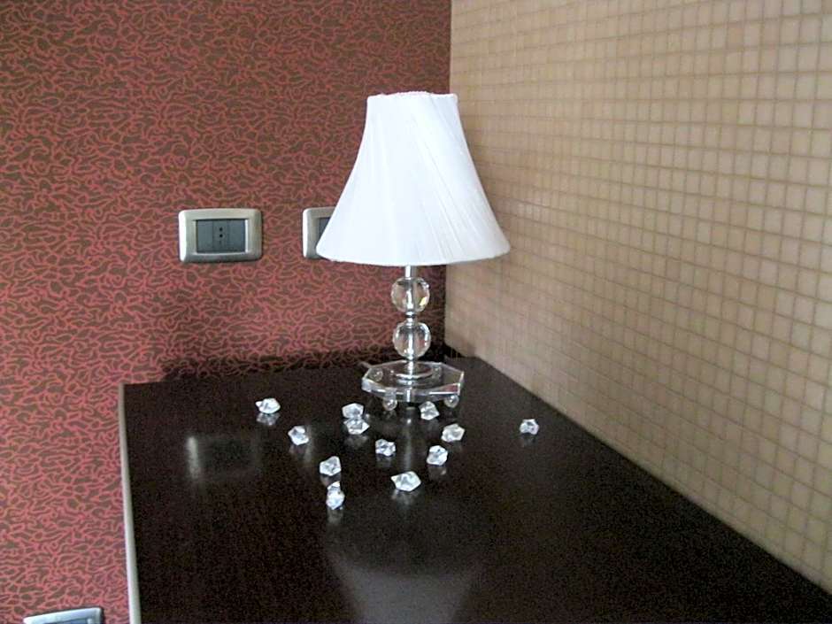 Hotel In - Lounge Room