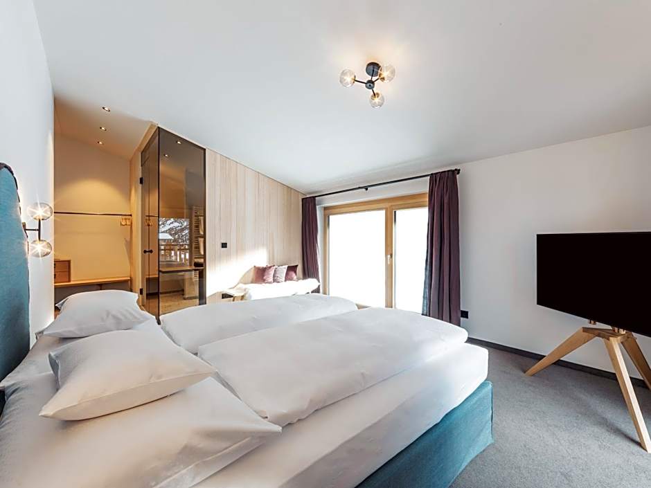 Burgi's - Adults only