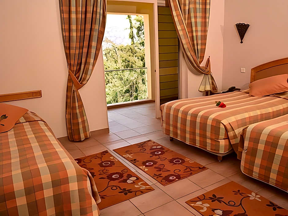 Chems Hotel