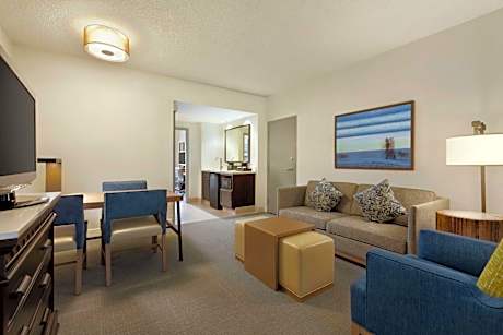 Suite with Two Double Beds - Non-Smoking