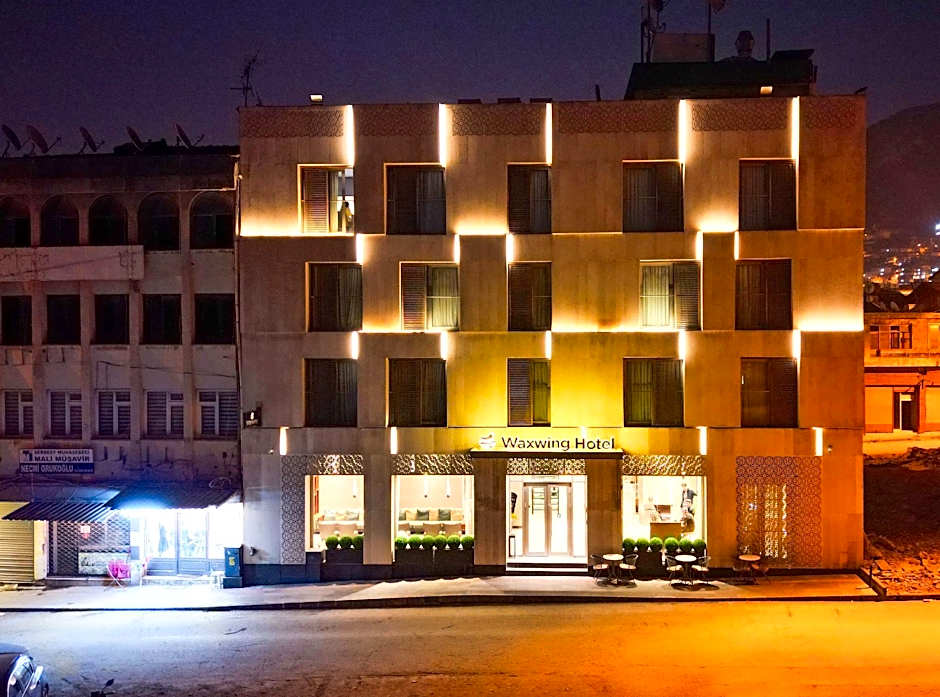 Waxwing Hotel