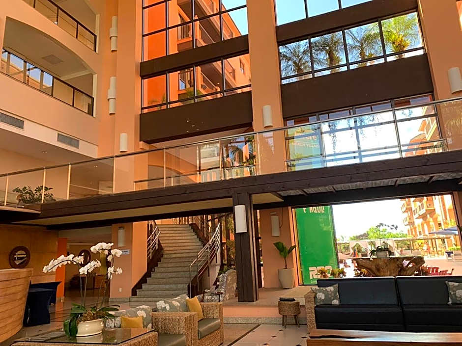 Jurerê Beach Village - Flat na Praia