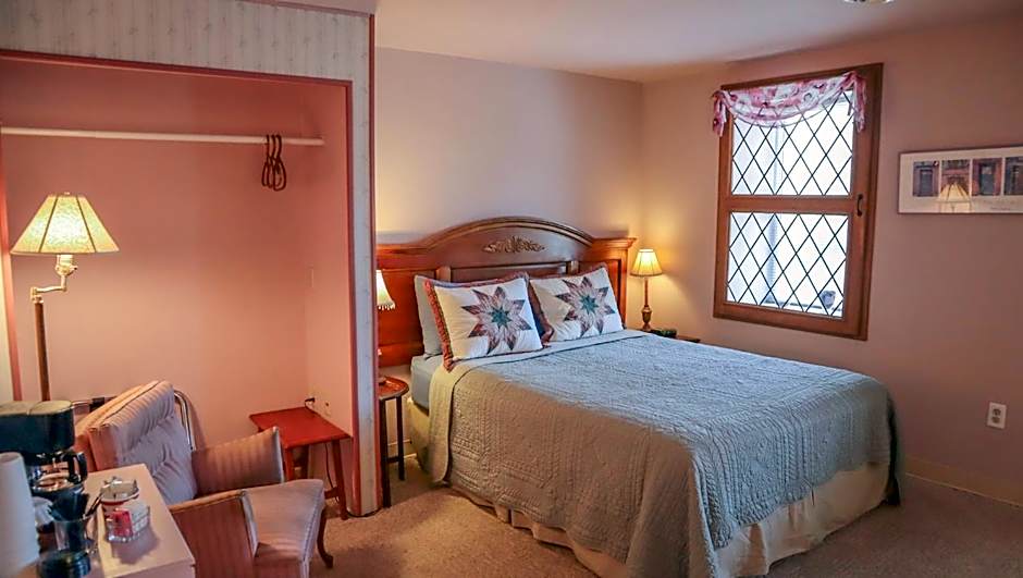 Mountain Creek Tavern