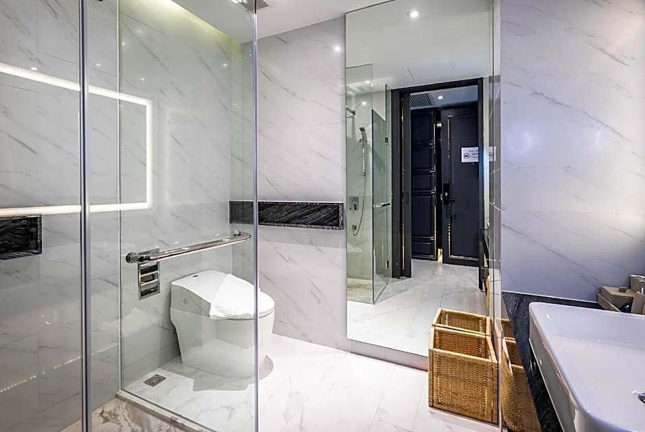 Wyndham Grand Nai Harn Beach Phuket