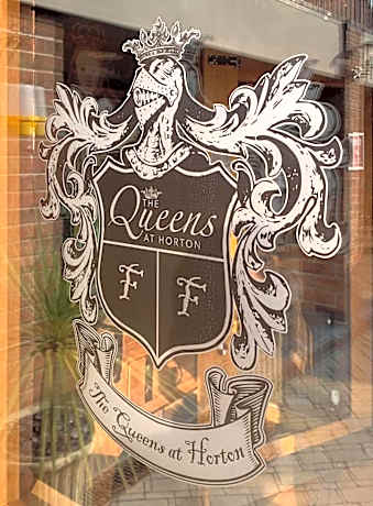The Queens At Horton