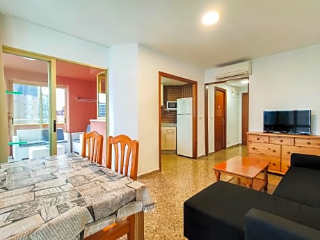 ONE BEDROOM (2 PEOPLE)