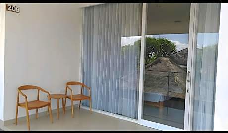 Standard Twin