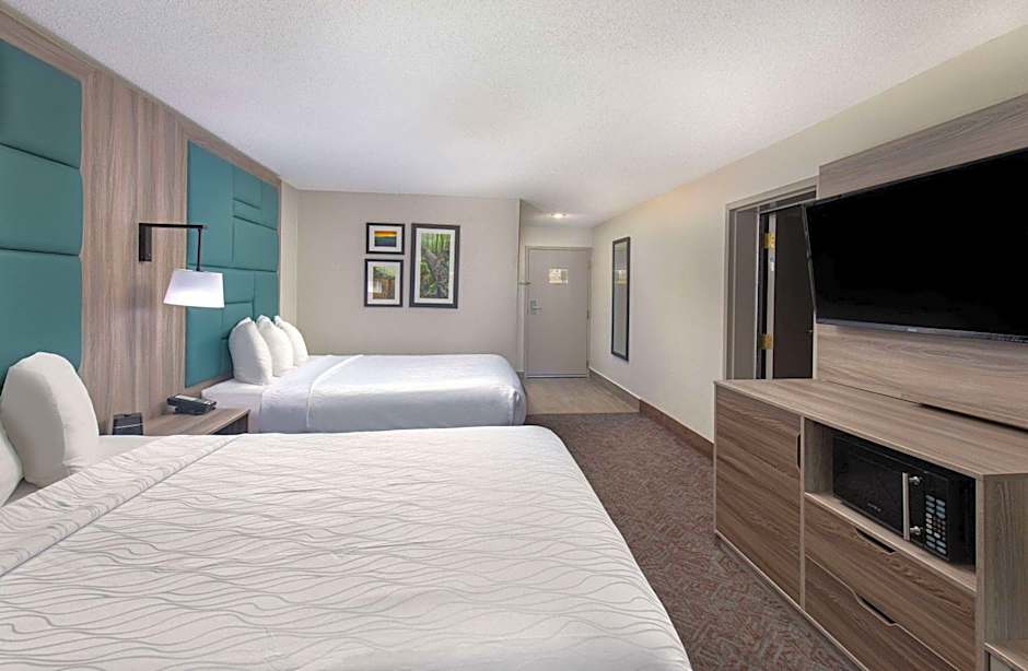 La Quinta Inn & Suites by Wyndham Pigeon Forge- Dollywood