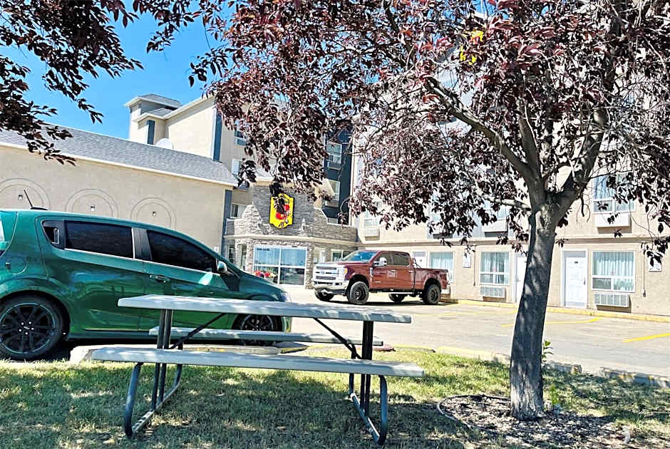 Super 8 by Wyndham Grande Prairie