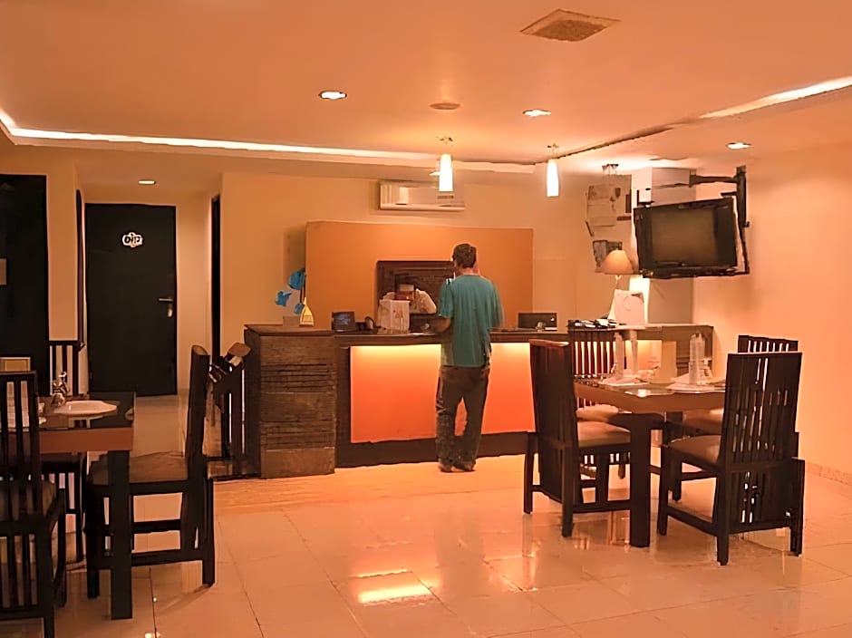 Puri Chorus Hotel