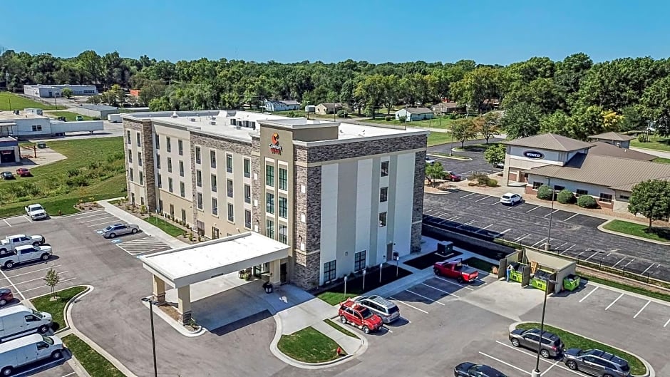 Comfort Suites Grandview - Kansas City