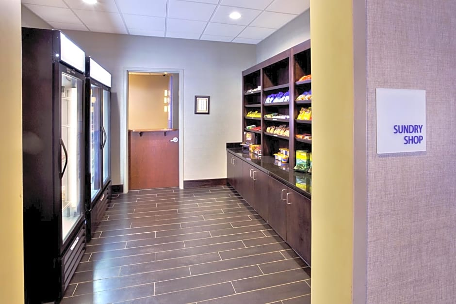 Holiday Inn Express & Suites Oak Ridge, an IHG Hotel
