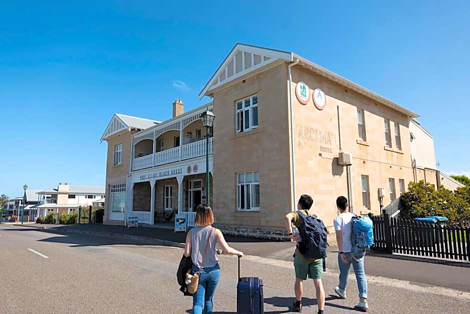 YHA Port Elliot Beach House