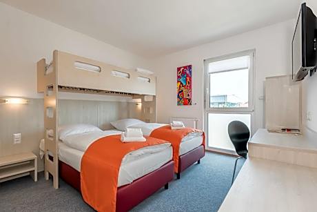 Zweibettzimmer mit Hochbett
