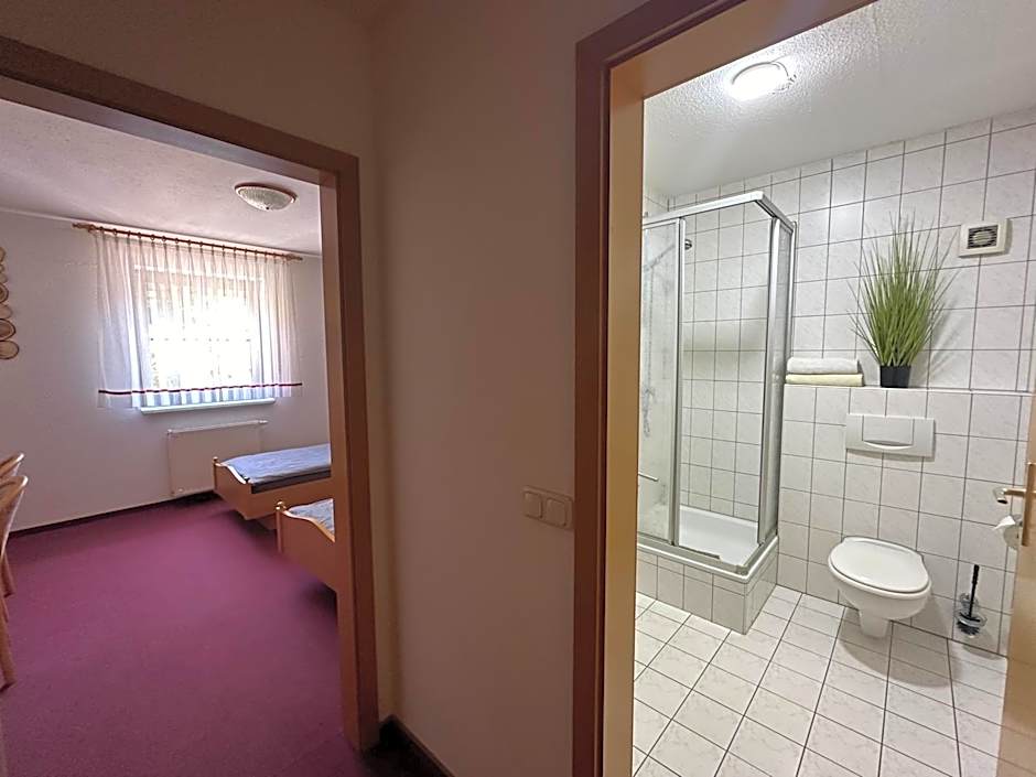 Pension und Monteurzimmer mit Küche und Waschmaschine