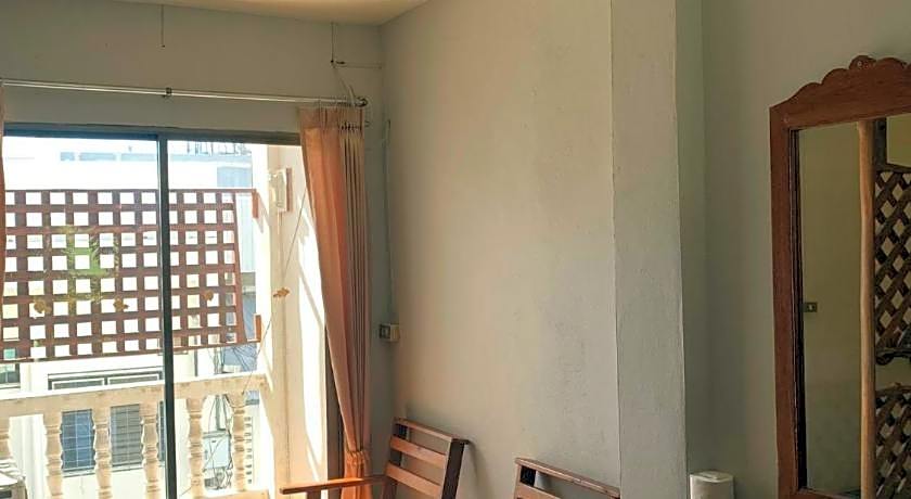 Rattana Guesthouse & Bungalow