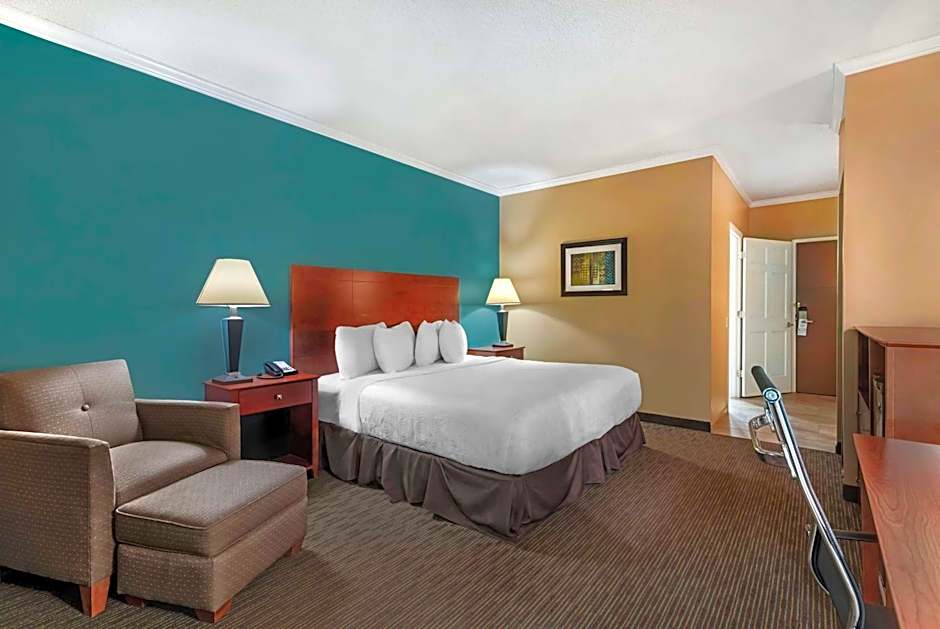 Best Western Plus Plattsburgh