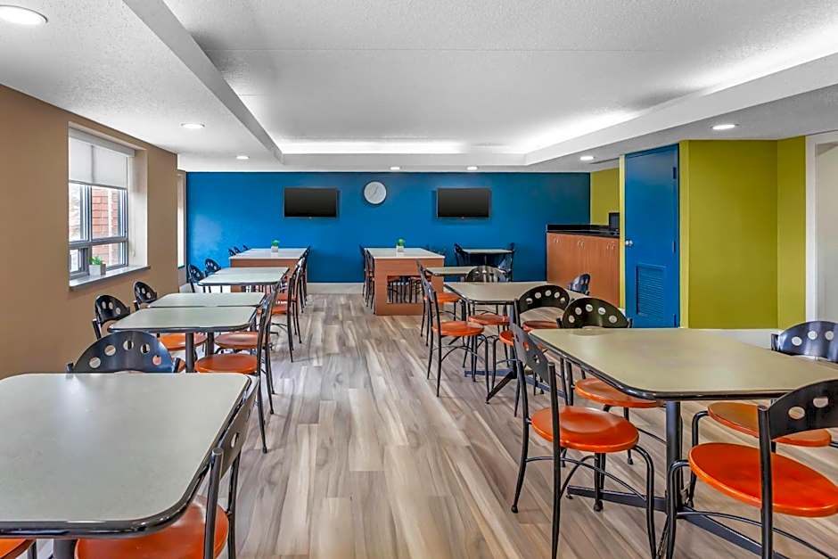 Quality Suites Whitby