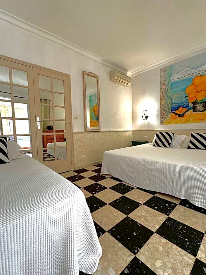 Hotel Les Flots Bleus