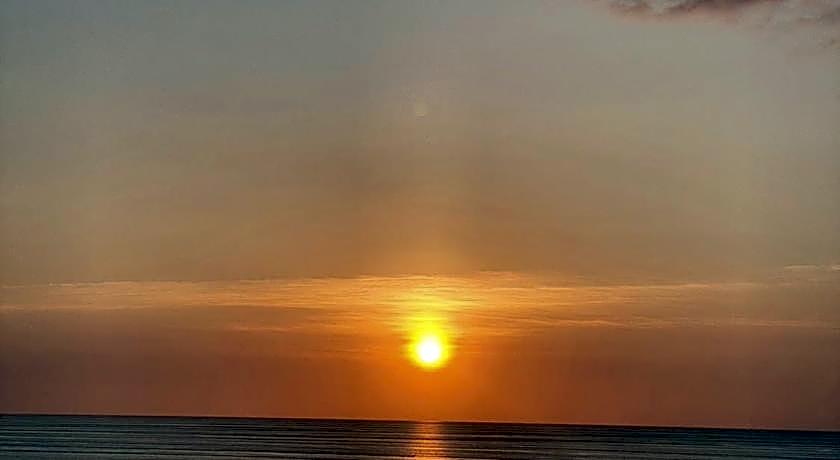 Waterfront Suites Phuket By Centara