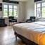 Hotel Huron