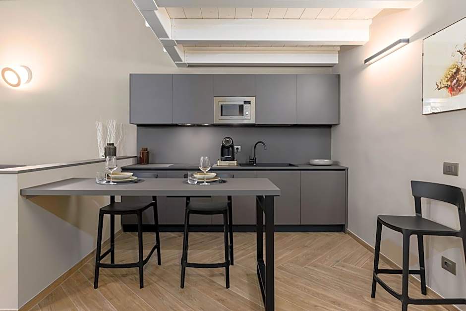 Q71 TIMELESS SUITES