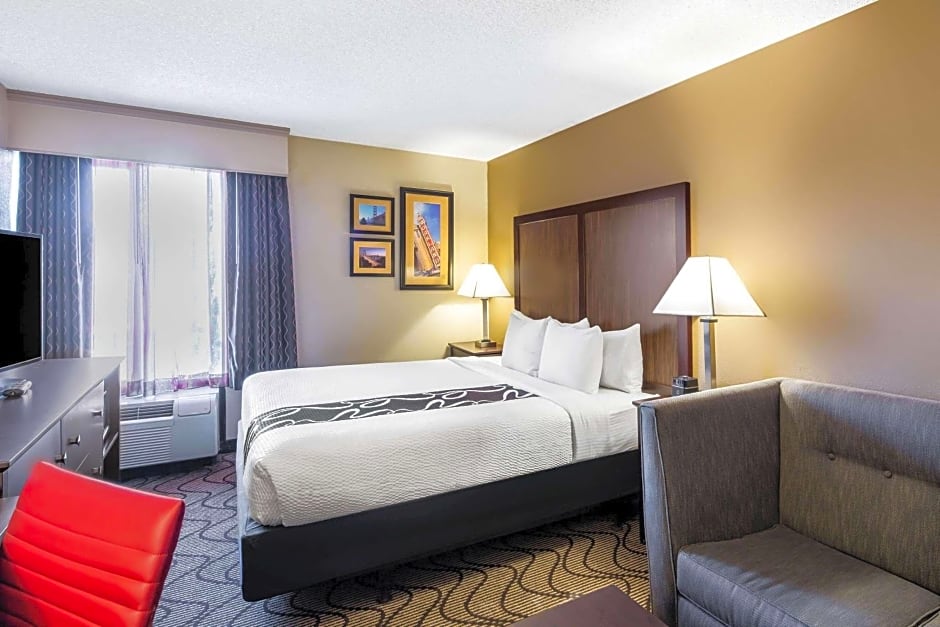 La Quinta Inn Ste Oakland Ap – Oakland, CA