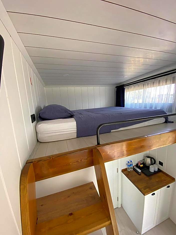 Lavira Tiny House Village