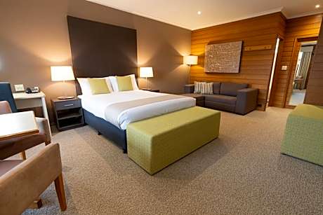 Executive Double Room with Spa Bath
