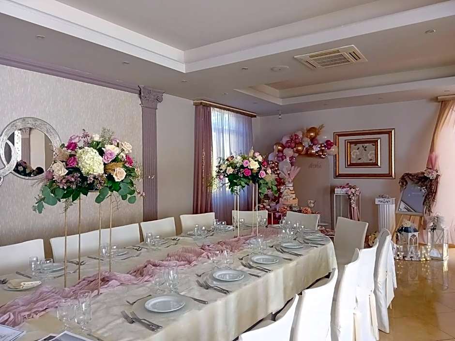 Sammartano Hotels