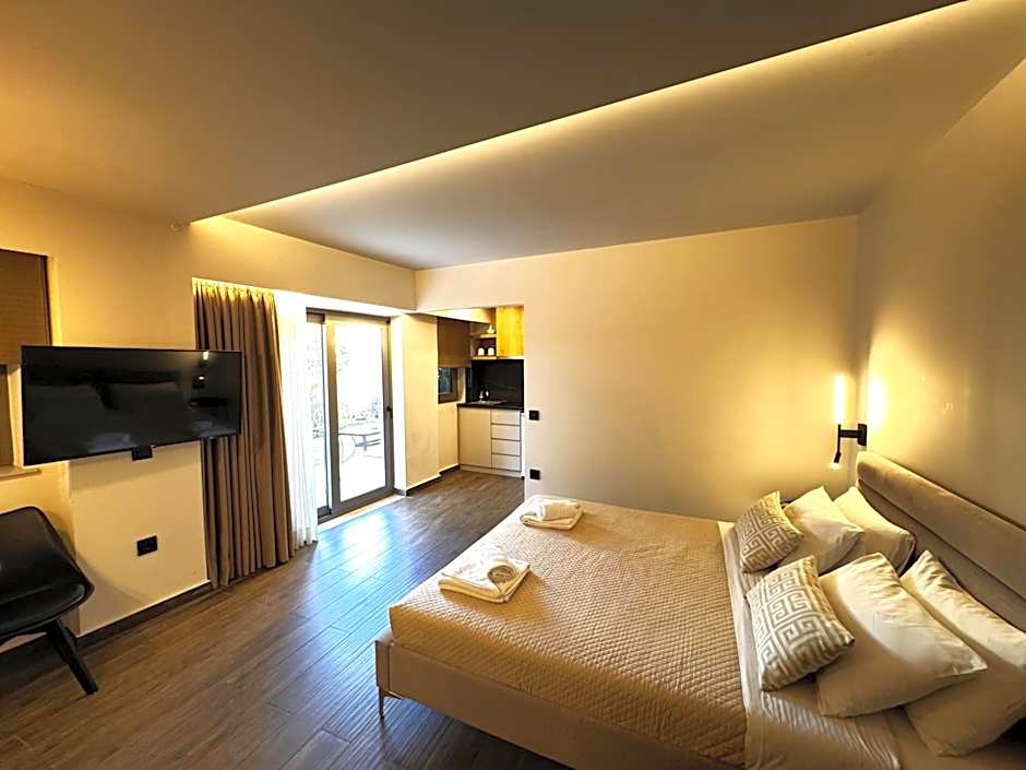 Elina Hotel Apartments