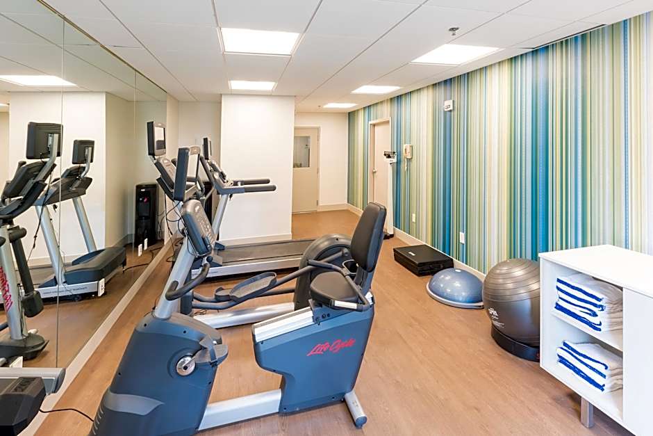 Holiday Inn Express Charleston US Highway 17 & I-526 By IHG