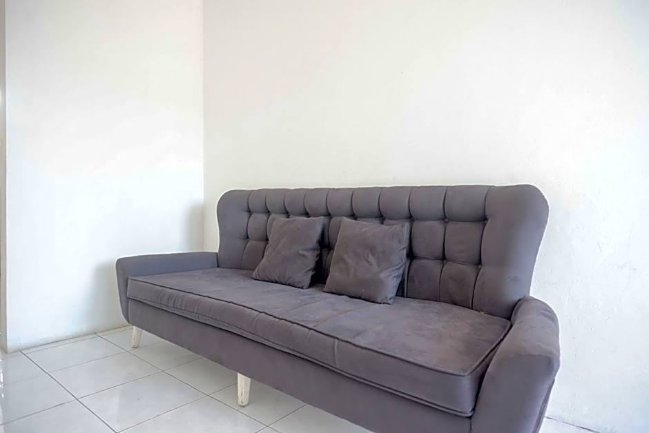 KoolKost Syariah near Universitas PGRI Semarang - Minimun Stay 6 Nights