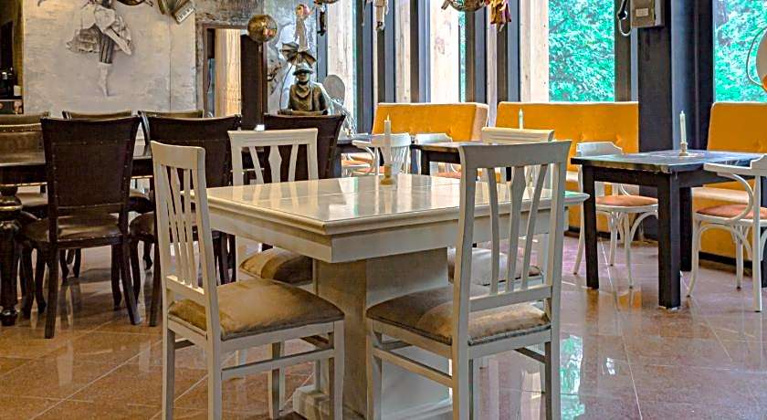 Hotel Liberty Theatre