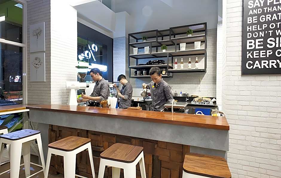 MaxOneHotels.com@Dharmahusada - Surabaya