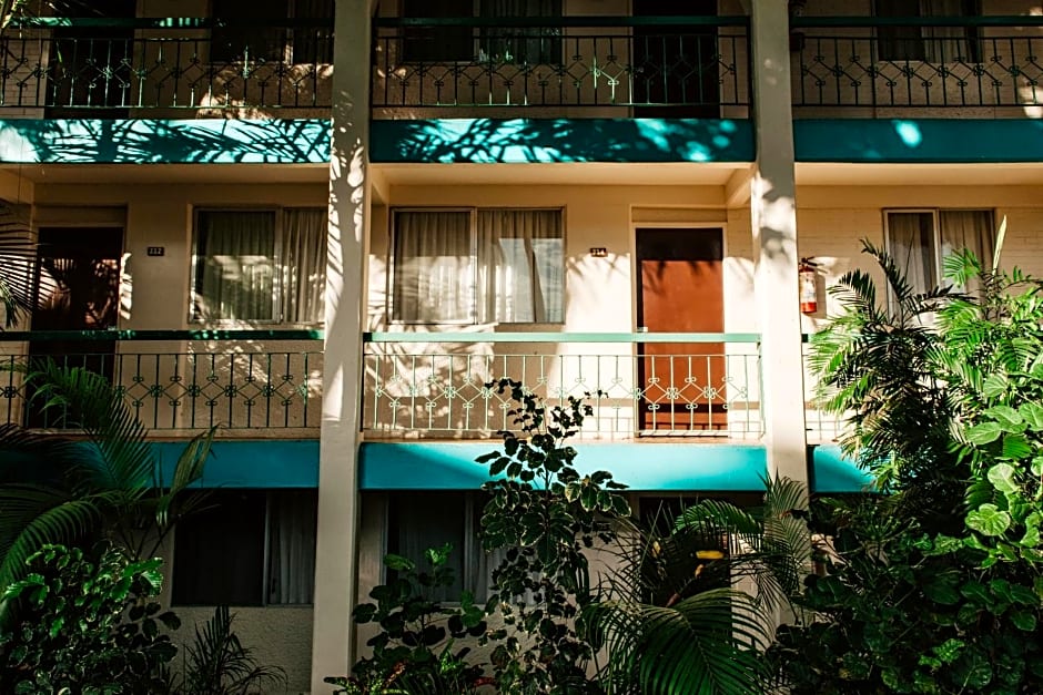Hotel & Suites Villasol