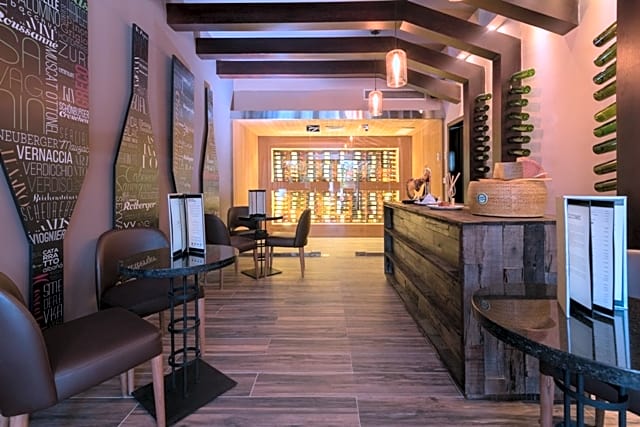 Emotions by Hodelpa - Juan Dolio